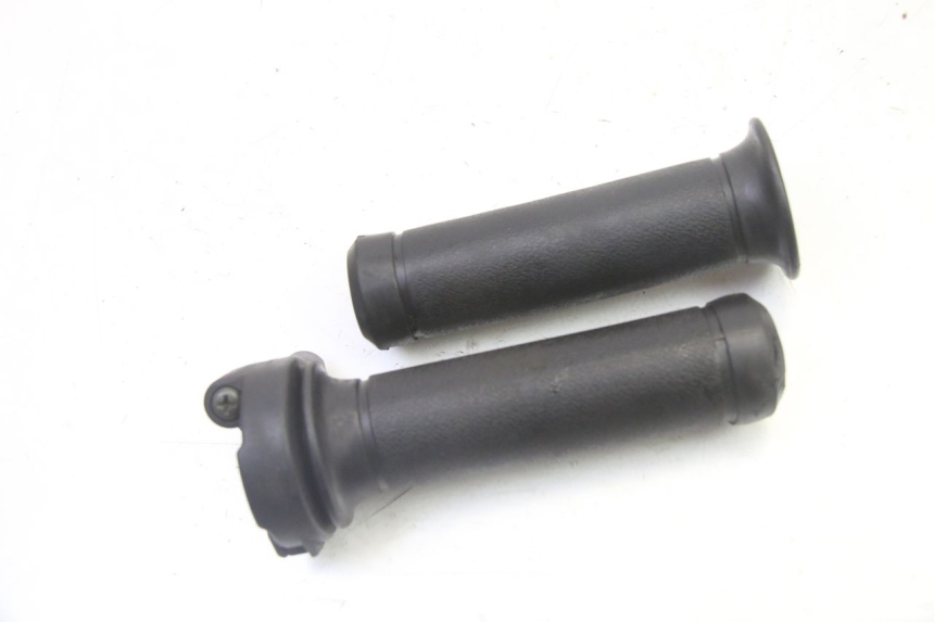 photo de MANETKA GAZU PEUGEOT TWEET 4T 50 (2018 - 2022) - Zoom stanu zużycia