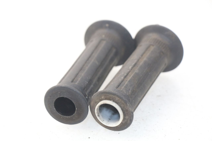 photo de MANETKA GAZU SUZUKI UC EPICURO 125 (1999 - 2003) - Zoom stanu zużycia