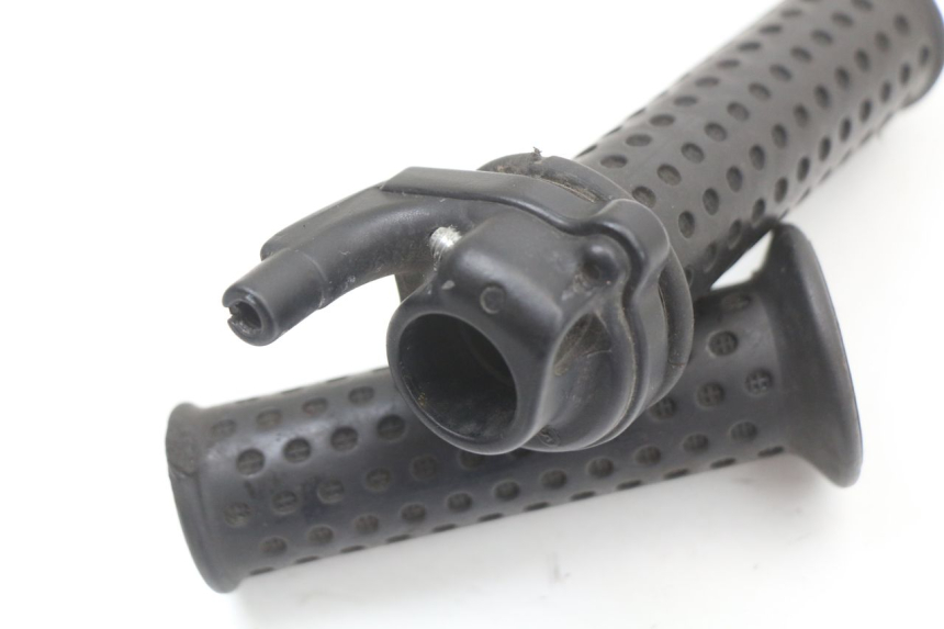 photo de MANETKA GAZU PIAGGIO VESPA LX 2T 50 (2005 - 2013) - Inny kąt widzenia