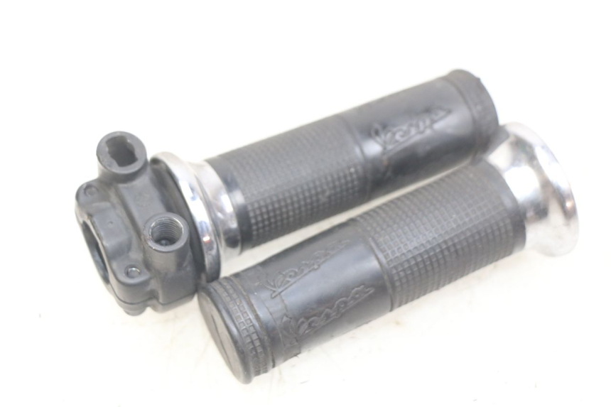 photo de MANETKA GAZU PIAGGIO VESPA LXV 125 (2006 - 2009) - Zoom stanu zużycia