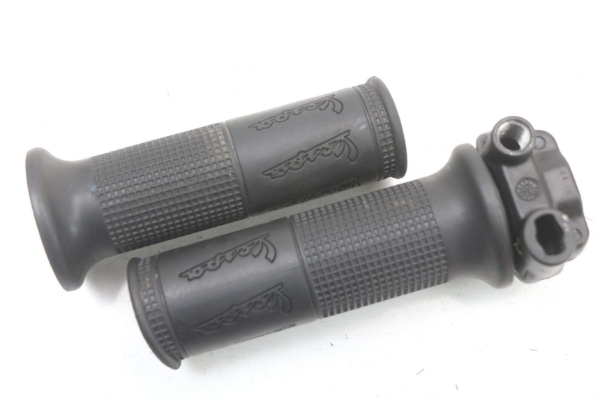 photo de MANETKA GAZU PIAGGIO VESPA PRIMAVERA 4T 50 (2021 - 2024) - Zoom stanu zużycia