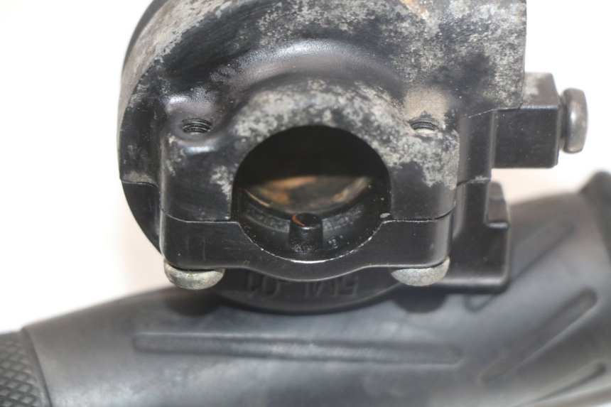 photo de MANETKA GAZU YAMAHA X-MAX XMAX 250 (2006 - 2009) - Inny kąt widzenia