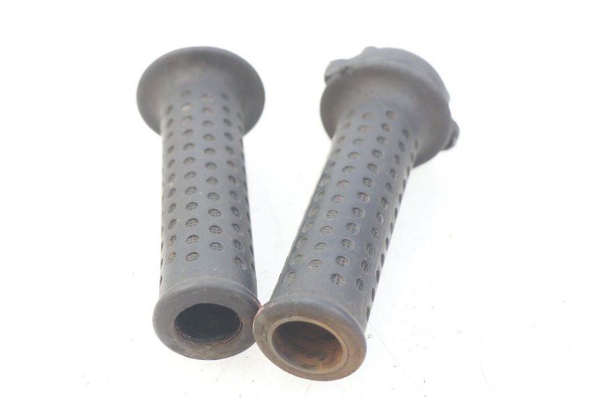 photo de MANETKA GAZU PIAGGIO X8 125 (2004 - 2007) - Inny kąt widzenia