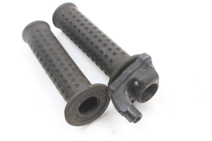 photo de MANETKA GAZU PIAGGIO X8 125 (2004 - 2007) - Szczegół części