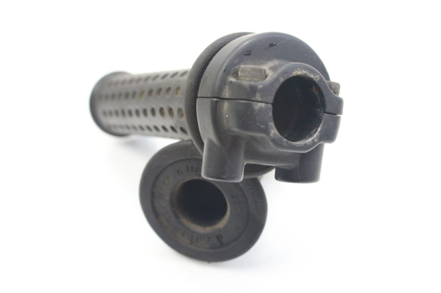 photo de MANETKA GAZU PIAGGIO X9 EVOLUTION 500 (2003 - 2005) - Szczegół części