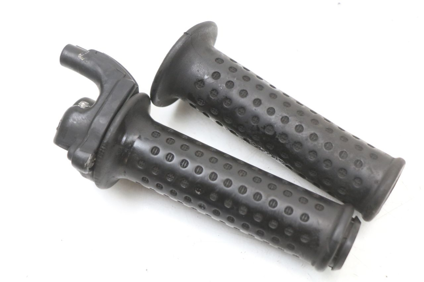 photo de MANETKA GAZU PIAGGIO X9 125 (2000 - 2003) - Szczegół części