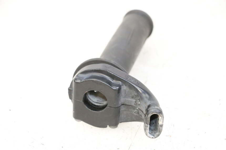 photo de MANETKA GAZU YAMAHA XJN DIVERSION 600 (2000 - 2003) - Inny kąt widzenia