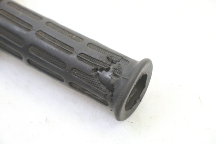 photo de MANETKA GAZU HONDA XLV VARADERO 125 (2000 - 2006) - Inny kąt widzenia