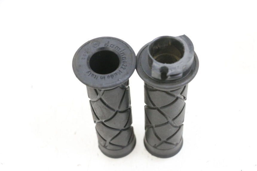 photo de MANETKA GAZU YAMAHA YP MAJESTY 125 (2002 - 2006) - Szczegół części