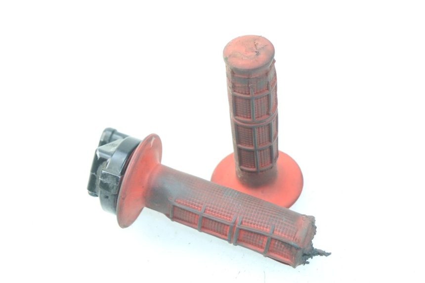 photo de MANETKA GAZU YAMAHA YZ-F YZF 250 (2014 - 2018) - Widok główny