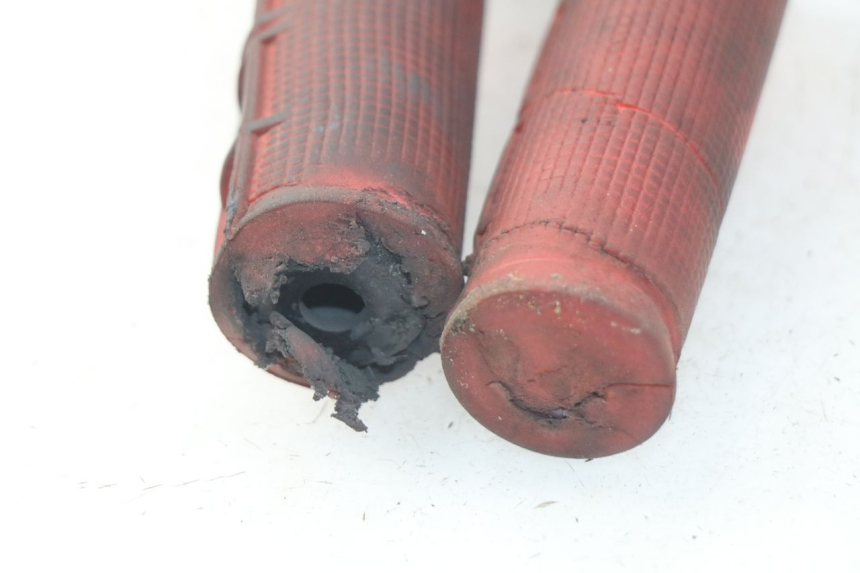 photo de MANETKA GAZU YAMAHA YZ-F YZF 250 (2014 - 2018) - Inny kąt widzenia