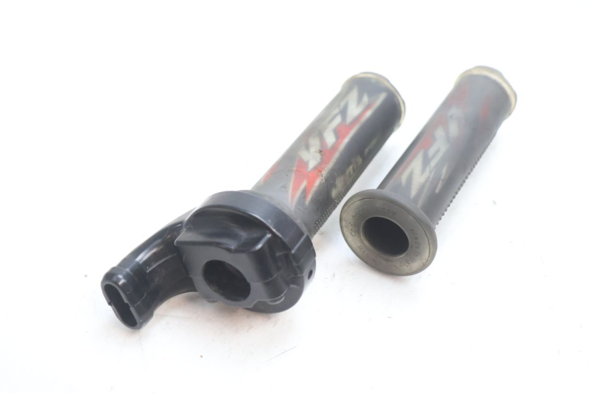 photo de Uchwyt przepustnicy YAMAHA YZF R GENESIS 750 (1993 - 1998) - Zoom stanu zużycia