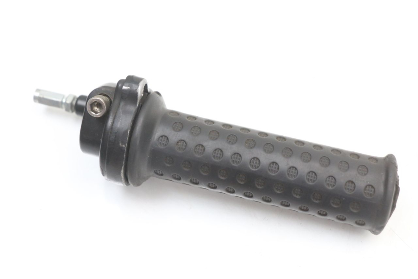 photo de MANETKA GAZU PIAGGIO ZIP 2T 50 (2009 - 2019) - Widok główny