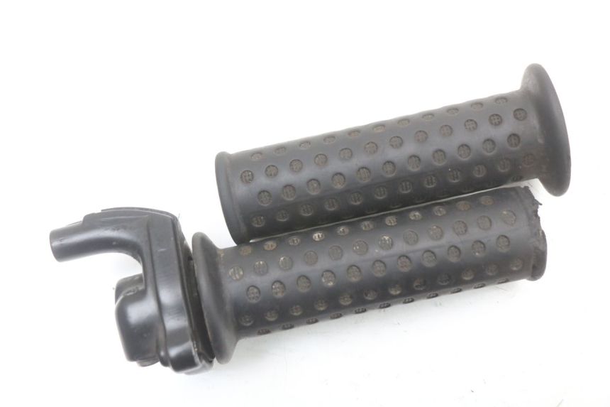 photo de MANETKA GAZU PIAGGIO ZIP 2T 50 (2009 - 2019) - Widok główny