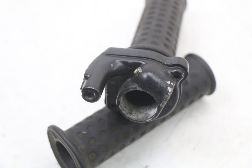 photo de MANETKA GAZU PIAGGIO ZIP 2T 50 (2009 - 2019) - Szczegół części