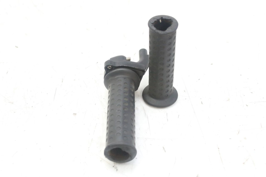 photo de MANETKA GAZU PIAGGIO ZIP 4T 50 (2018 - 2020) - Zoom stanu zużycia