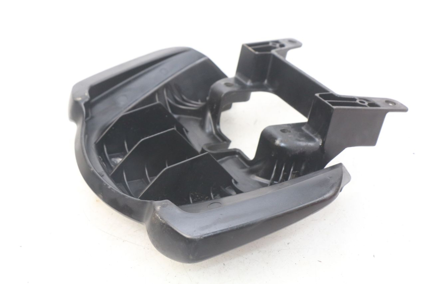 photo de UCHWYT TYLNY MBK BOOSTER SPIRIT NAKED 50 (2004 - 2017) - Zoom stanu zużycia