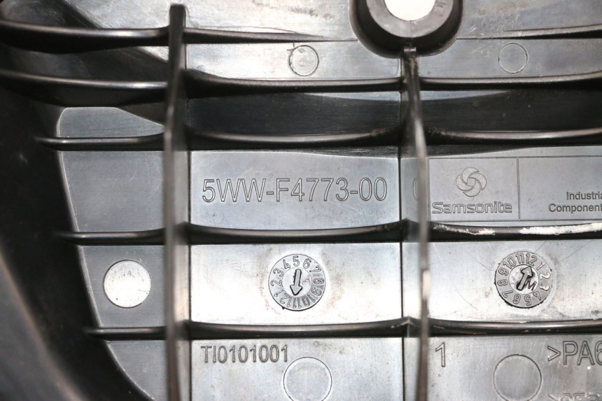 photo de UCHWYT TYLNY MBK BOOSTER SPIRIT NAKED 50 (2004 - 2017) - Zbliżenie techniczne