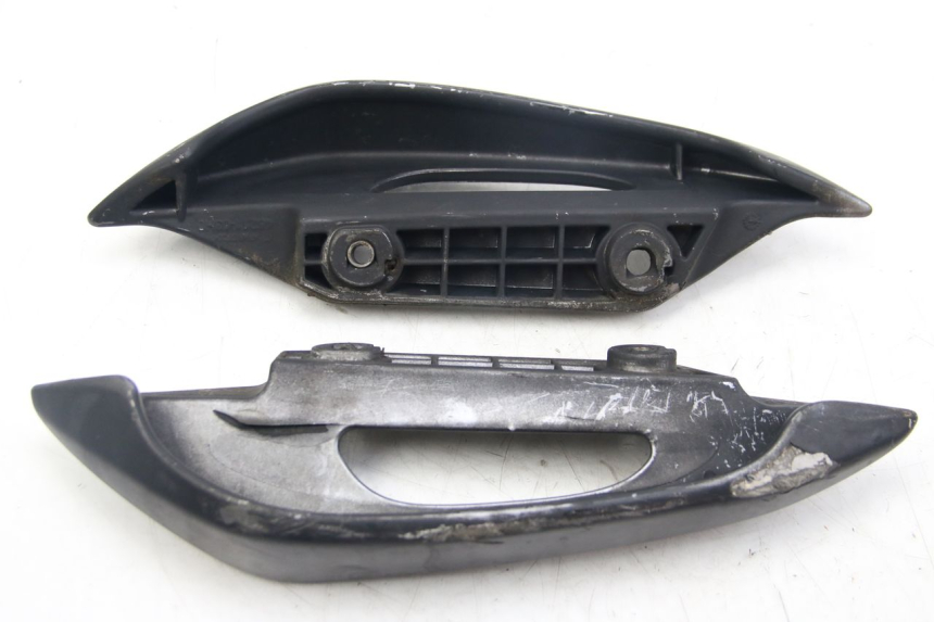 photo de UCHWYT TYLNY SUZUKI BURGMAN 125 (2007 - 2014) - Zbliżenie techniczne