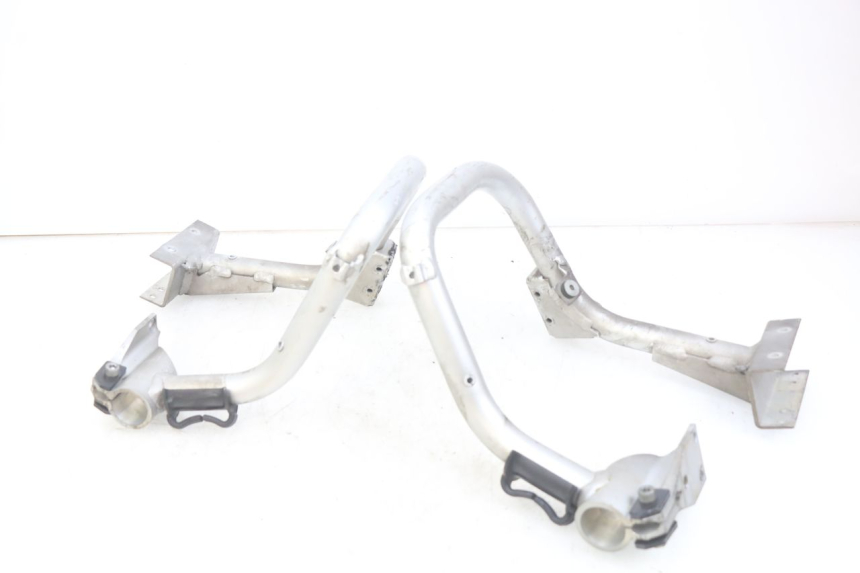 photo de UCHWYT TYLNY BMW C1 125 (2000 - 2003) - Zoom stanu zużycia