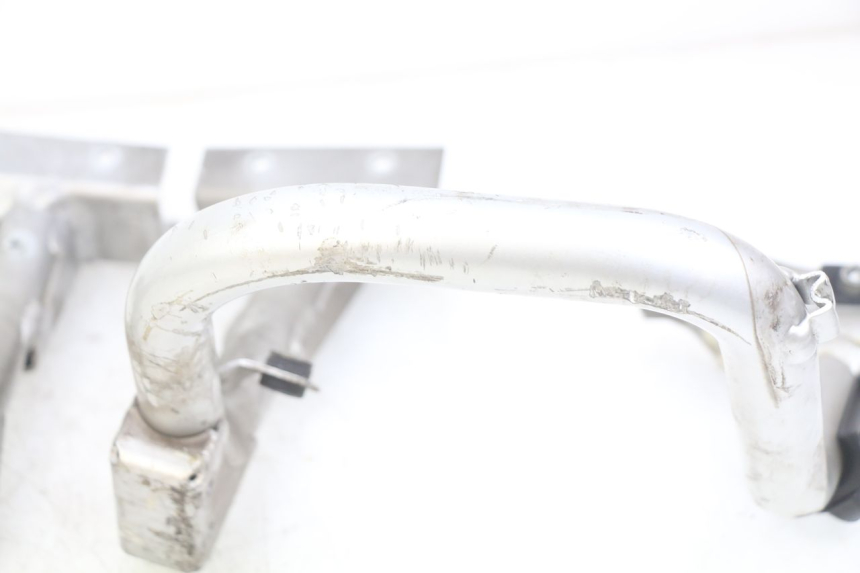 photo de UCHWYT TYLNY BMW C1 125 (2000 - 2003) - Stan powierzchni