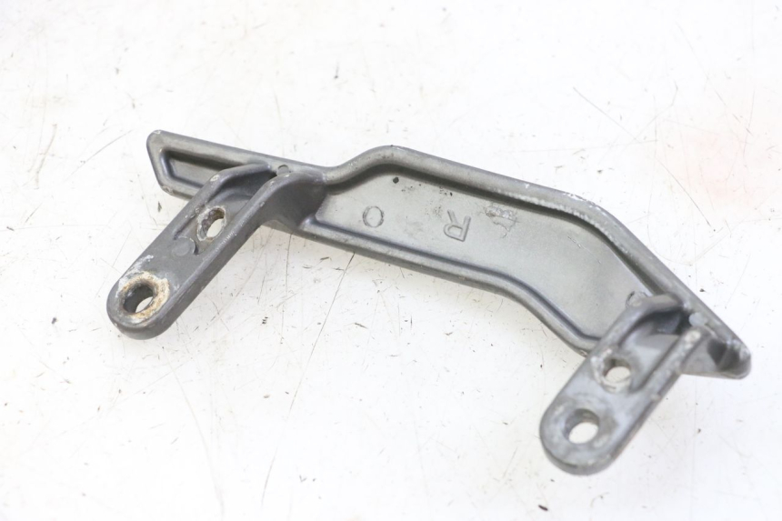 photo de PRAWY TYLNY UCHWYT ORCAL CAVARO 4T 50 (2019 - 2023) - Zoom stanu zużycia