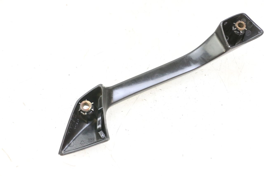 photo de PRAWY TYLNY UCHWYT GILERA NEXUS 300 (2008 - 2013) - Zoom stanu zużycia