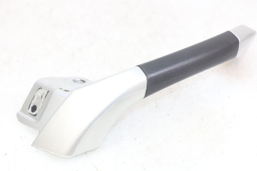 photo de PRAWY TYLNY UCHWYT PIAGGIO MP3 LT 400 (2007 - 2012) - Widok główny