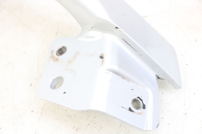 photo de PRAWY TYLNY UCHWYT PIAGGIO MP3 LT 300 (2010 - 2016) - Część sprawdzona