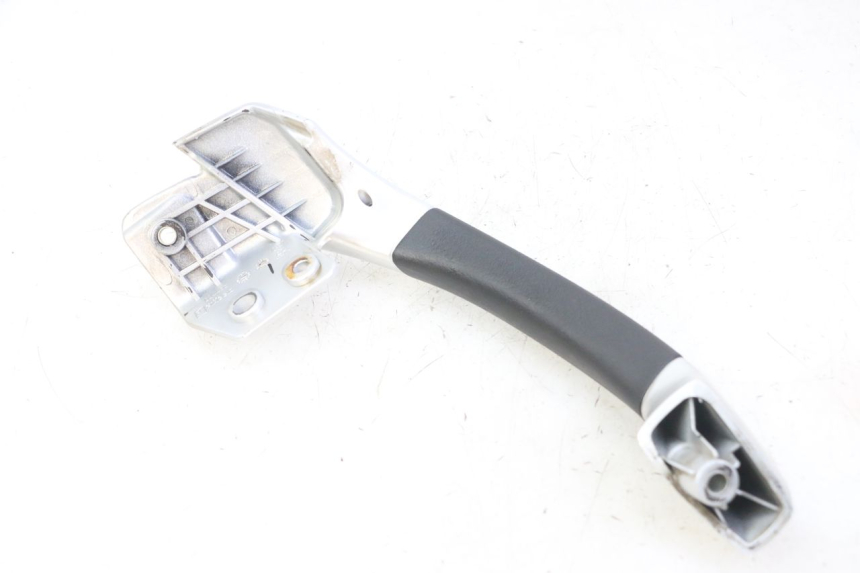 photo de PRAWY TYLNY UCHWYT PIAGGIO MP3 LT 300 (2010 - 2016) - Szczegół części