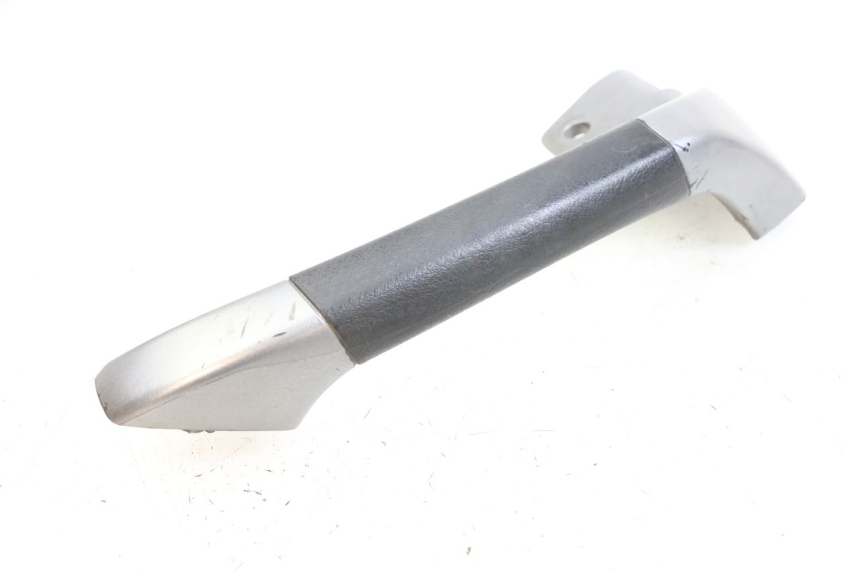 photo de PRAWY TYLNY UCHWYT PIAGGIO MP3 125 (2006 - 2014) - Zoom stanu zużycia