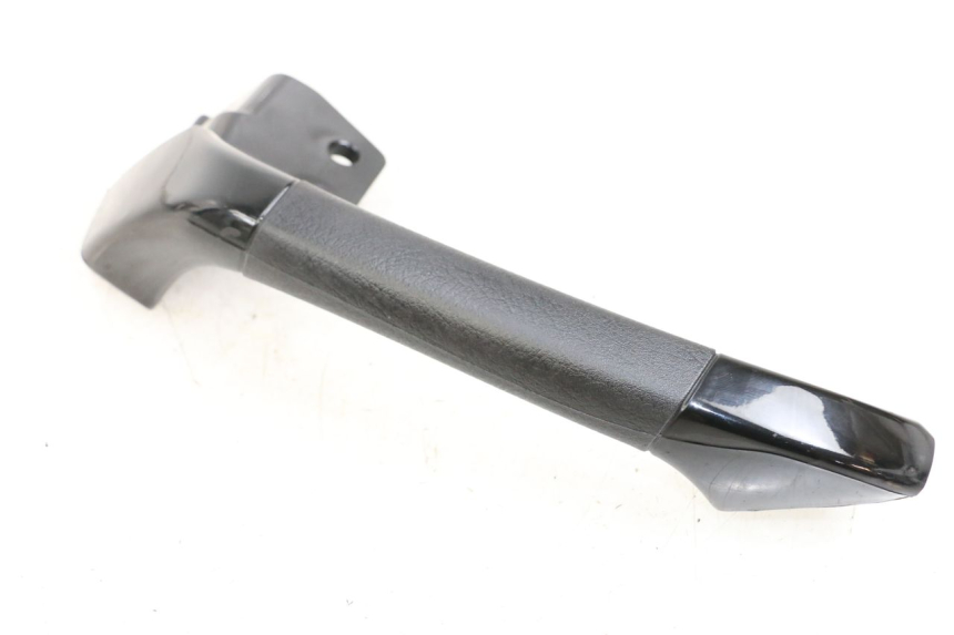 photo de PRAWY TYLNY UCHWYT PIAGGIO MP3 500 (2011 - 2015) - Inny kąt widzenia