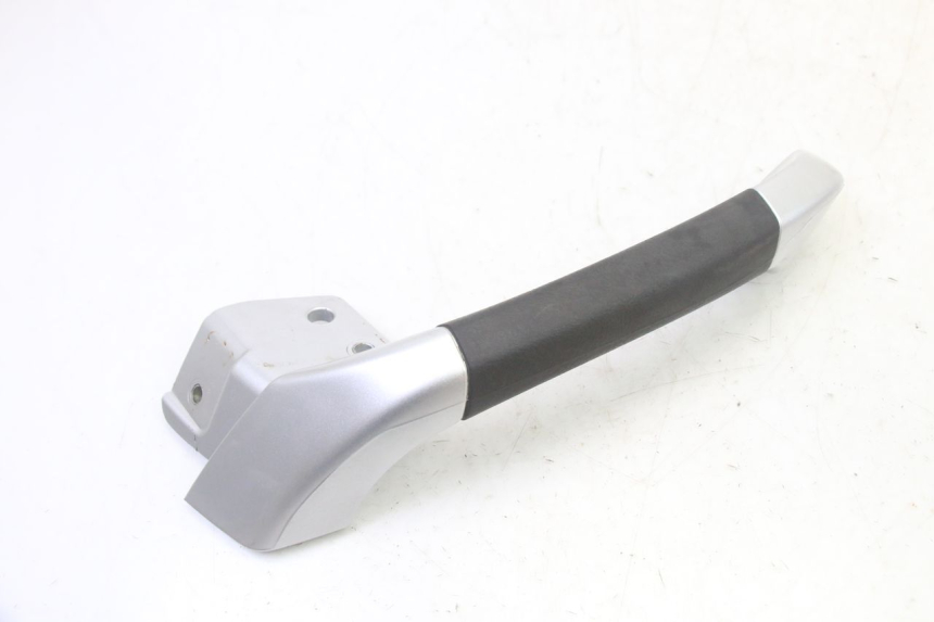 photo de PRAWY TYLNY UCHWYT PIAGGIO MP3 RL 250 (2006 - 2010) - Szczegół części