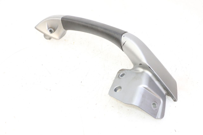 photo de PRAWY TYLNY UCHWYT PIAGGIO MP3 125 (2006 - 2014) - Inny kąt widzenia