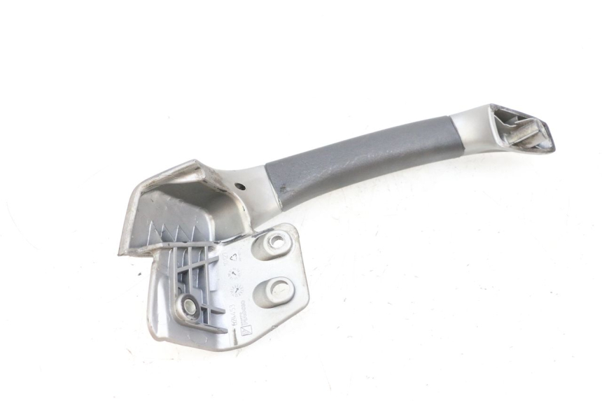 photo de PRAWY TYLNY UCHWYT PIAGGIO MP3 125 (2006 - 2014) - Inny kąt widzenia