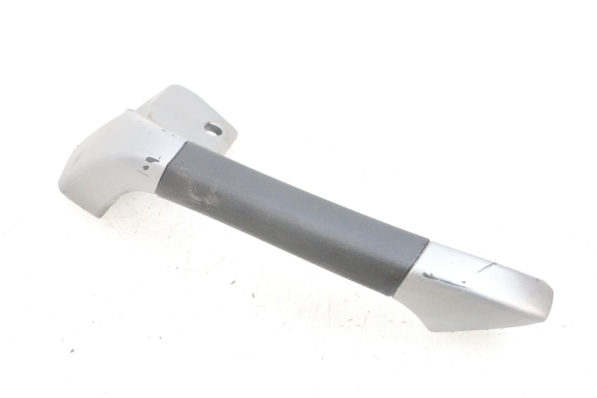 photo de PRAWY TYLNY UCHWYT PIAGGIO MP3 125 (2006 - 2014) - Stan powierzchni