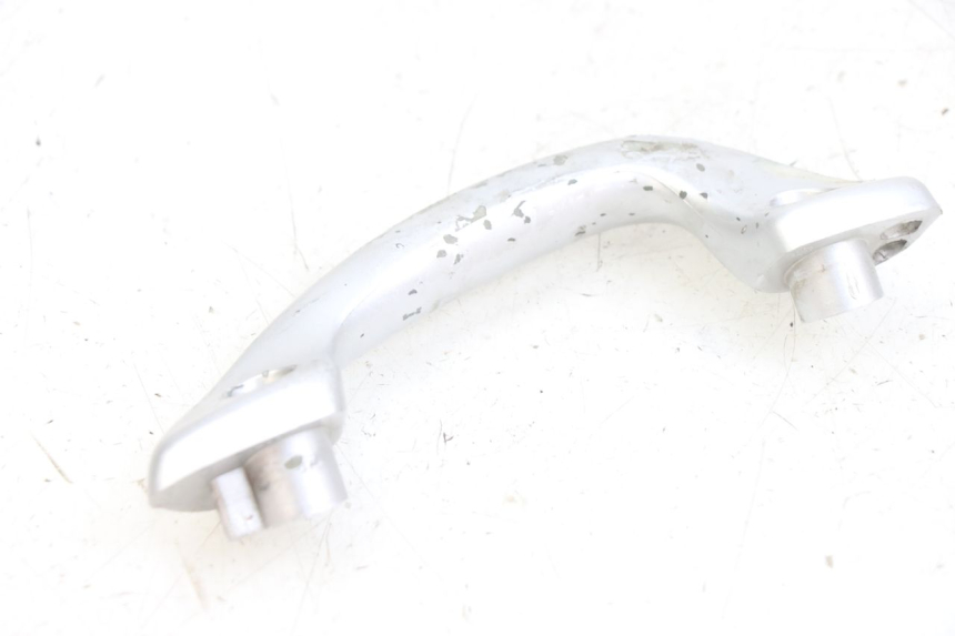 photo de PRAWY TYLNY UCHWYT YAMAHA NEOS NEO'S 4T 50 (2008 - 2016) - Zbliżenie techniczne