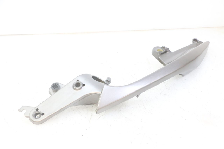 photo de PRAWY TYLNY UCHWYT HONDA NTV DEAUVILLE ABS 700 (2007 - 2016) - Stan powierzchni