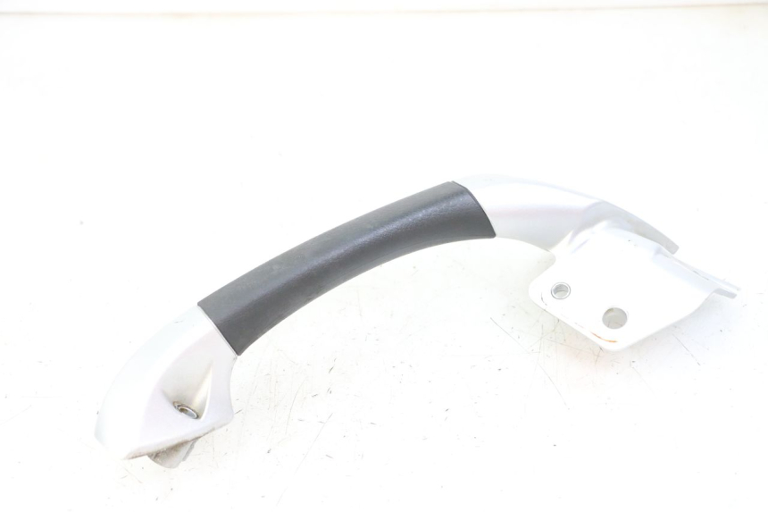 photo de PRAWY TYLNY UCHWYT PIAGGIO MP3 LT 400 (2007 - 2012) - Punkty mocowania