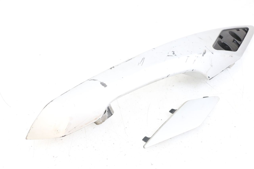 photo de PRAWY TYLNY UCHWYT PEUGEOT SATELIS 125 (2010 - 2012) - Widok główny