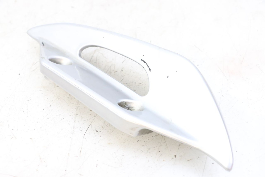 photo de PRAWY TYLNY UCHWYT SUZUKI BURGMAN 125 (2007 - 2014) - Inny kąt widzenia