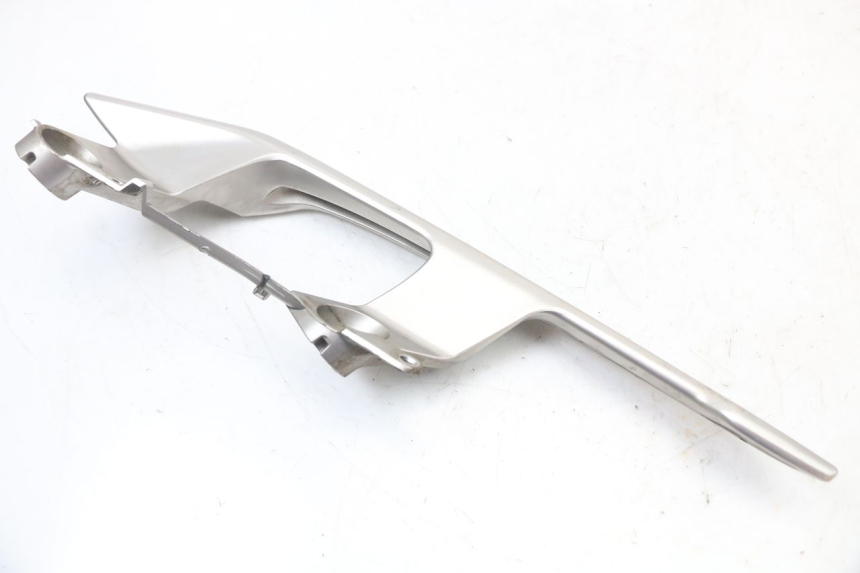 photo de PRAWY TYLNY UCHWYT YAMAHA XMAX X-MAX ABS 125 (2017 - 2020) - Szczegół części