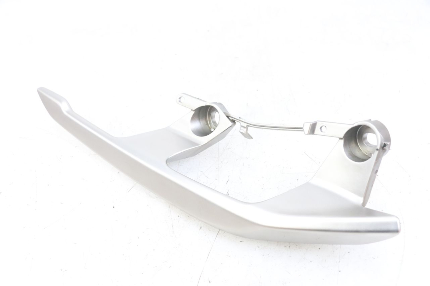 photo de PRAWY TYLNY UCHWYT YAMAHA XMAX X-MAX ABS 125 (2017 - 2020) - Widok główny