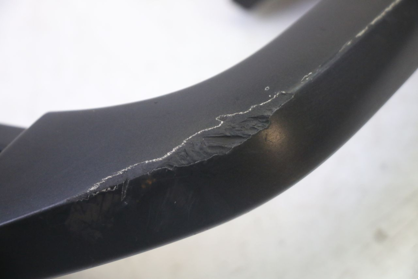 photo de PRAWY TYLNY UCHWYT YAMAHA X-MAX XMAX 125 (2010 - 2013) - Zbliżenie techniczne