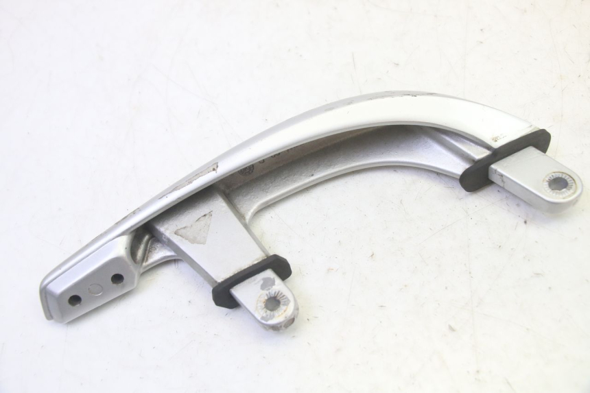 photo de PRAWY TYLNY UCHWYT YAMAHA X-MAX XMAX 250 (2006 - 2009) - Zbliżenie techniczne