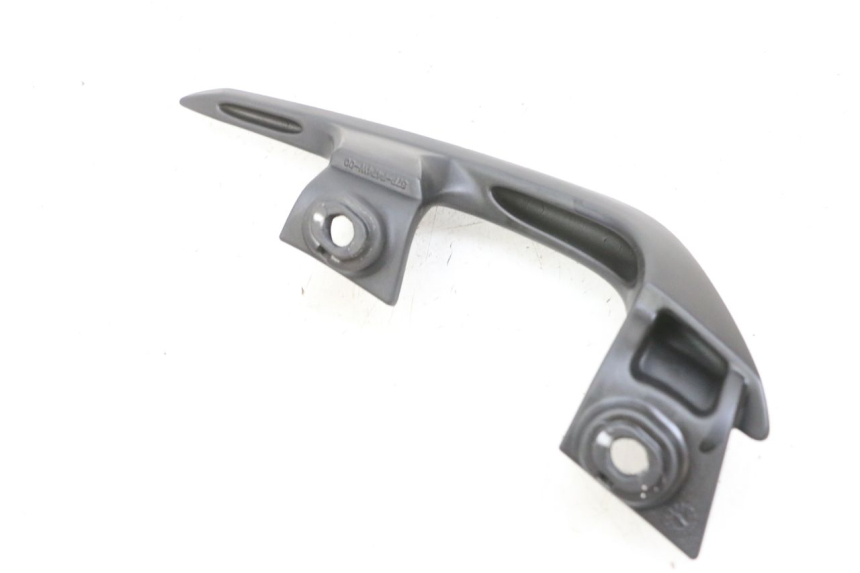 photo de PRAWY TYLNY UCHWYT YAMAHA X-MAX XMAX 125 (2010 - 2013) - Zbliżenie techniczne