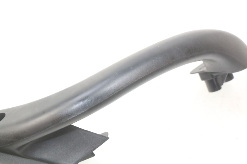 photo de PRAWY TYLNY UCHWYT PIAGGIO X9 EVOLUTION 125 (2003 - 2007) - Szczegół części