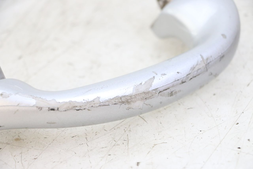 photo de PRAWY TYLNY UCHWYT YAMAHA NEOS NEO'S 4T 50 (2008 - 2016) - Szczegół części