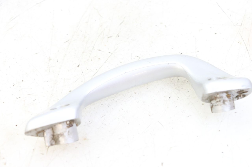 photo de PRAWY TYLNY UCHWYT YAMAHA NEOS NEO'S 4T 50 (2008 - 2016) - Inny kąt widzenia