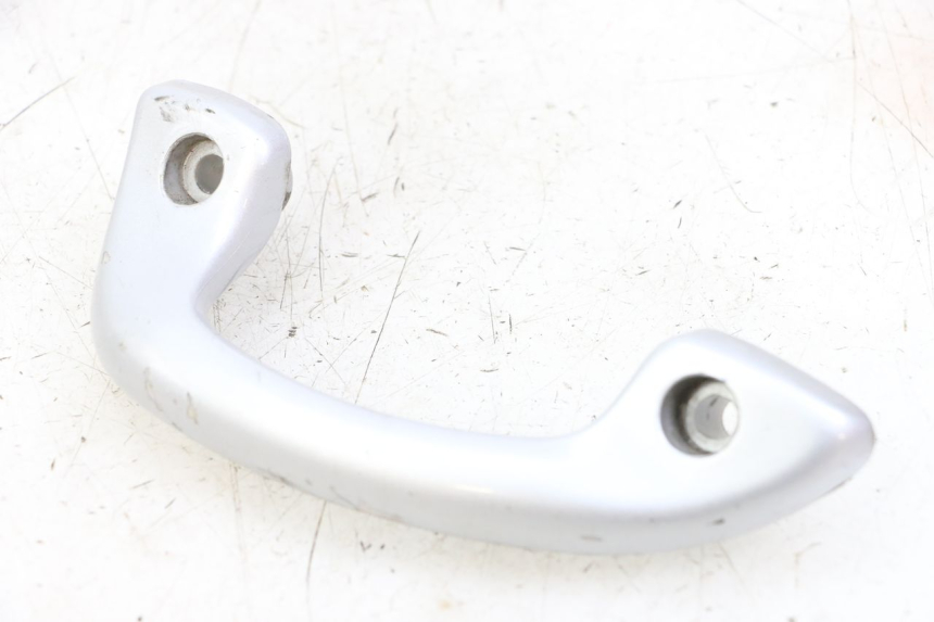 photo de PRAWY TYLNY UCHWYT YAMAHA NEOS NEO'S 4T 50 (2008 - 2016) - Zbliżenie techniczne